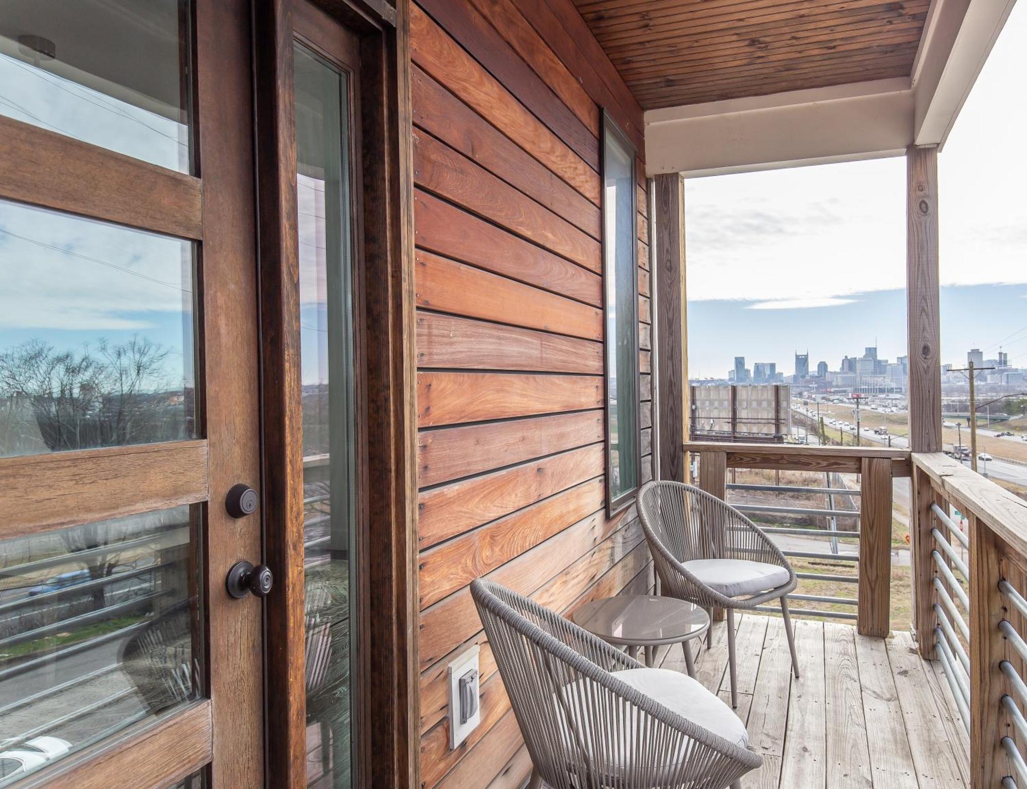 Whiskey House With Rooftop Golf, City Views! 8Min To Downtown! Sleeps 9! Nashville Zewnętrze zdjęcie